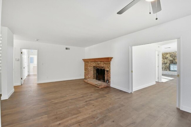 Photo - 6539 Petit Ave