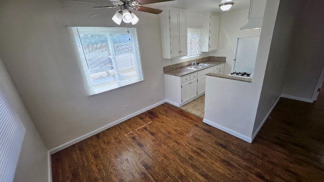 Building Photo - 3021 Carmona Ave Rental