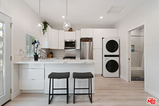 Photo - 5634 Ventura Canyon Ave