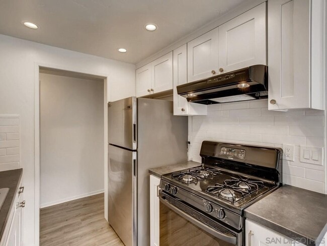 Photo - Upgraded 2bd/1ba Condo with Washer/Dryer in unit!