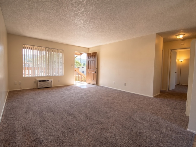 Building Photo - 1010 S Magnolia Ave Unit 1