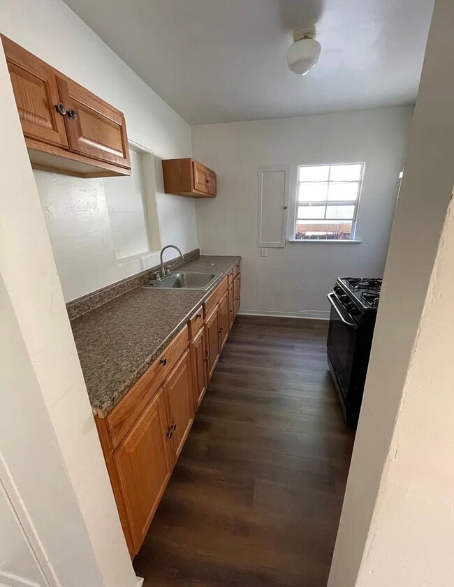 Photo - 3349 Brayton Ave