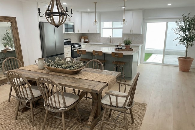 Photo - 54 E Prospect St