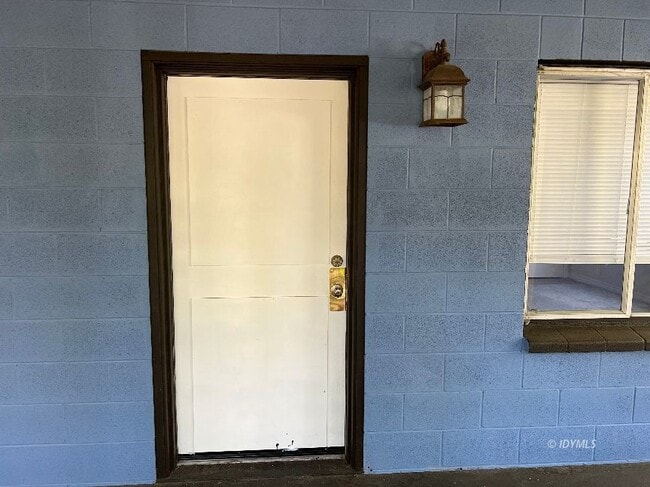 Photo - Walk to town 1 Bedroom Apartment