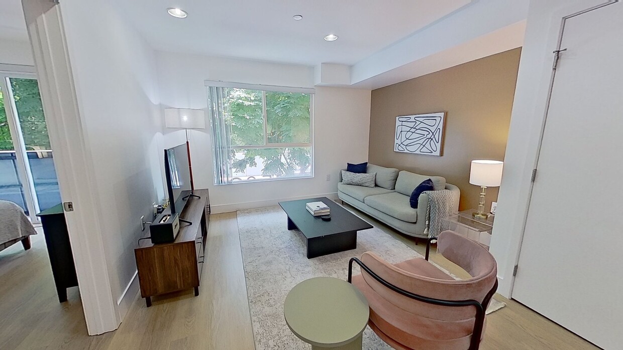 3D Tour - 1539 Beloit Ave Apartment Unit FL2-ID1076