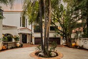Photo - 4909 Woodley Ave
