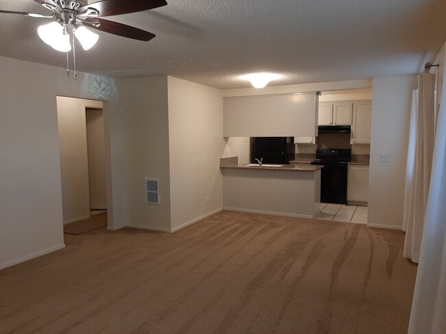 Photo - 2645 Yardarm Ave