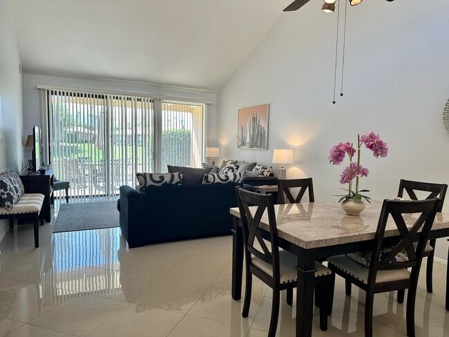 Photo - 281 Tolosa Cir