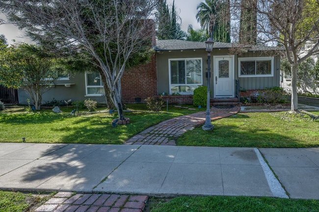 Photo - 832 Coolidge Dr