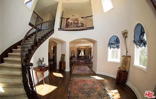 Photo - 3889 Old Topanga Canyon Rd