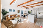 Photo - 1517 Cabrillo Ave House