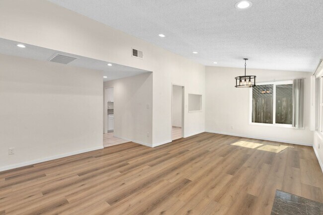 Photo - Quiet cul-de-sac. Central air.