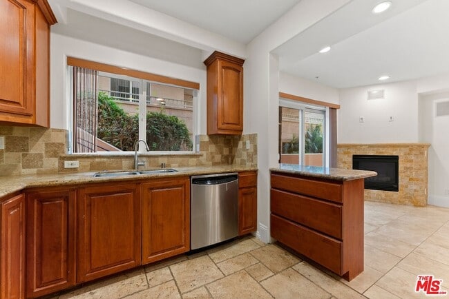 Photo - 16123 Sunset Blvd Unit 101