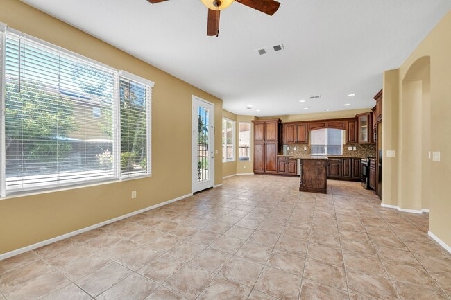 Building Photo - 27513 Stanford Dr