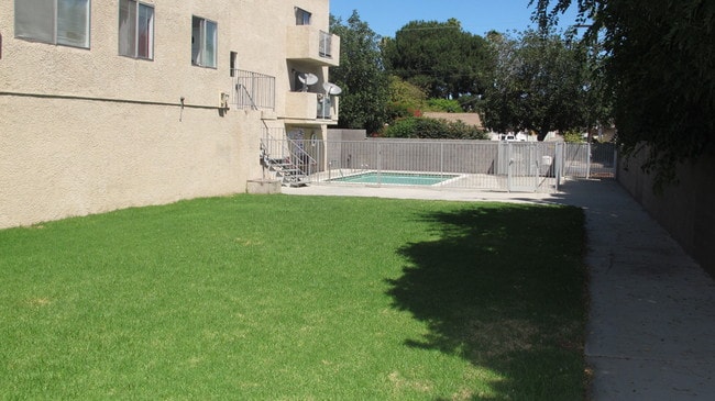 Photo - 7020 Coldwater Canyon Ave Unit 104