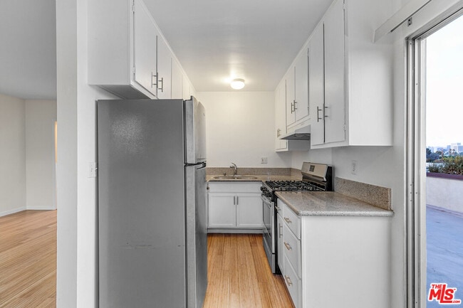 Photo - 2637 S Centinela Ave Unit 30