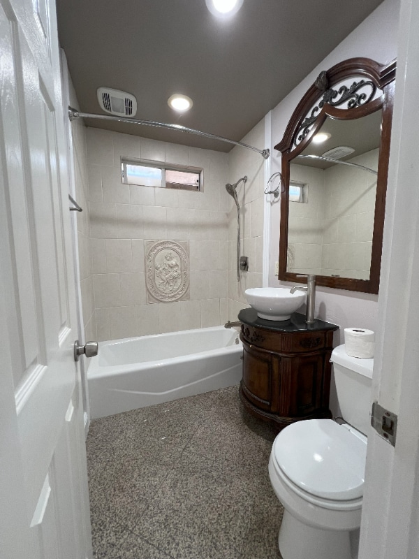 Photo - 1769 Kraft St Unit B