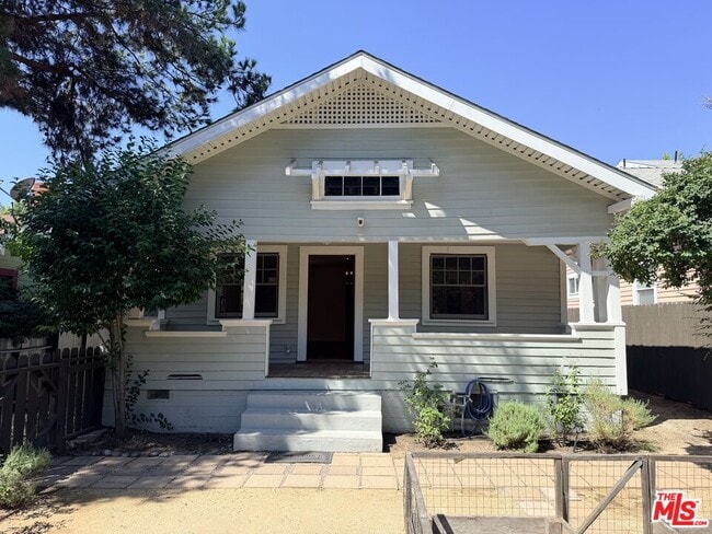 Building Photo - 1351 N McCadden Pl