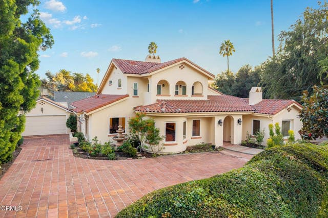 Photo - 450 Allendale Rd