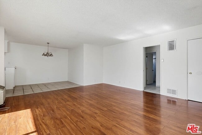 Photo - 515 N Alfred St Unit 206