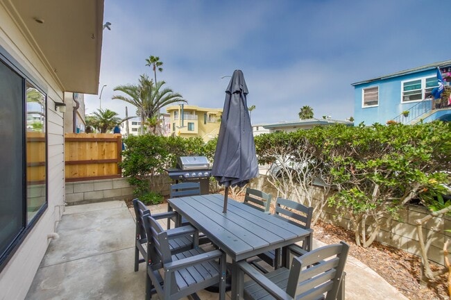 Photo - 807 Capistrano Pl