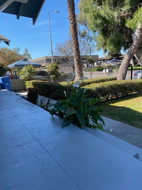 Photo - 5426 S Van Ness Ave