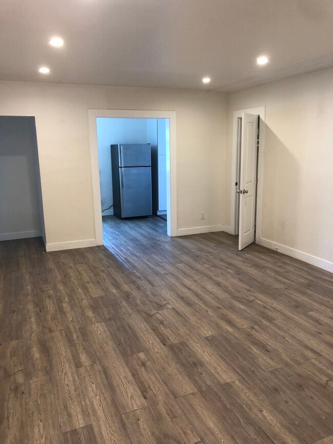 Photo - 316 N Spaulding Ave Apartments