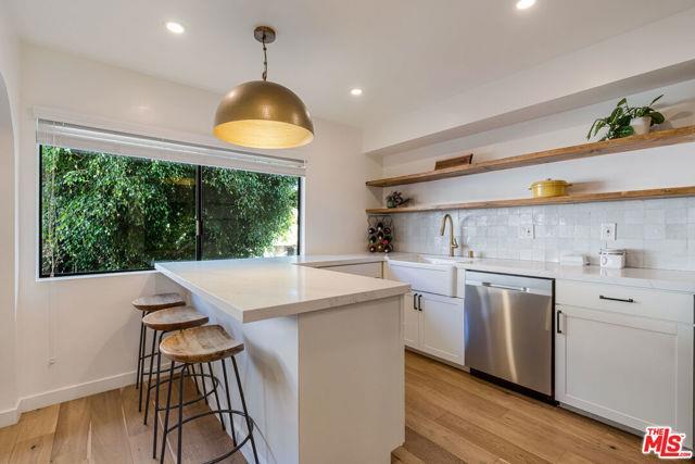 Photo - 5011 Showboat Pl