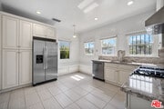 Photo - 123 S Orange Dr