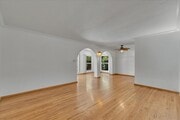 Photo - 8062 Wynne Ave