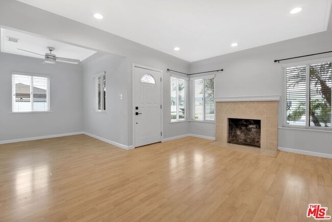 Photo - 17316 Wilkie Ave