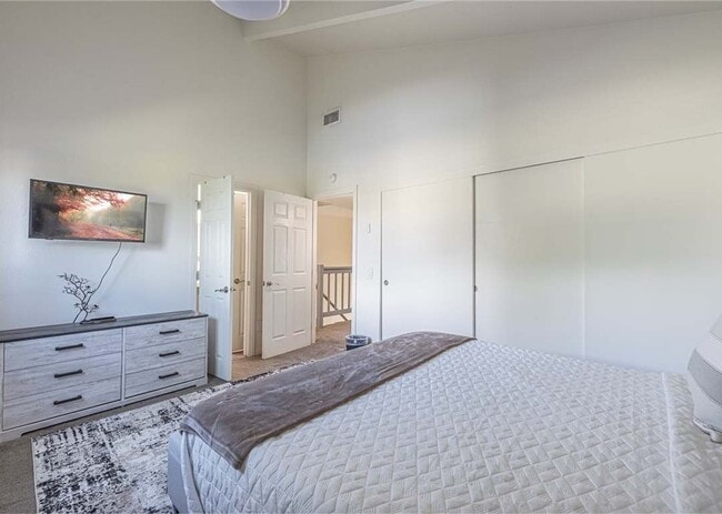 Photo - 43621 Stanridge Ave