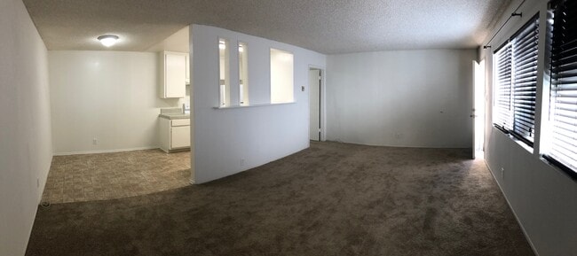 Photo - 10516 Eastborne Ave Unit 5