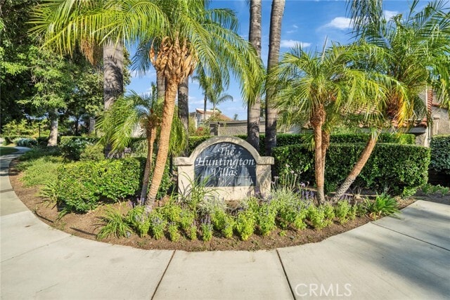 Building Photo - 9764 Huntington Dr Unit A