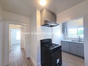 Photo - 2068 Linden Ave House