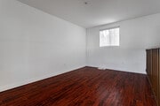 0BR, 1BA + Loft - 850 SF - Lanewood Court Apartments