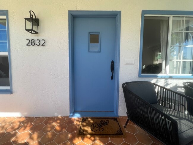 Photo - 2832 S Rimpau Blvd
