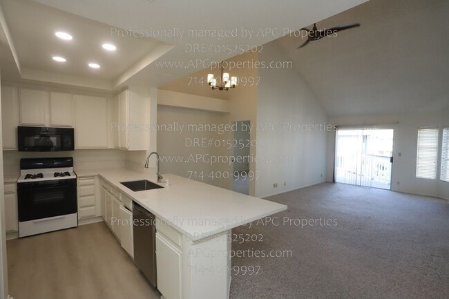 Photo - 10401 Garden Grove Blvd