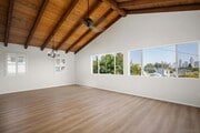 Photo - 324 D Ave
