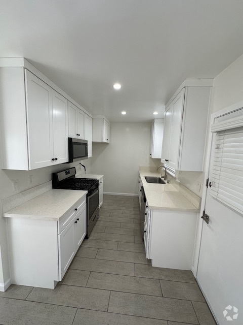 Building Photo - 11216 Tiara St Rental