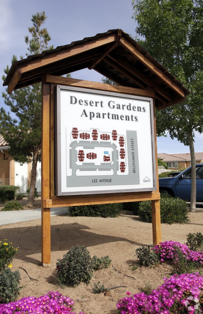 Photo - Desert Gardens