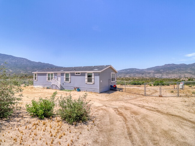 Photo - 60661 Chalet Dr