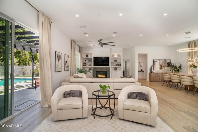 Photo - 19067 Sprague St