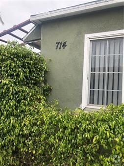 Building Photo - 714 Ocean Park Blvd Rental