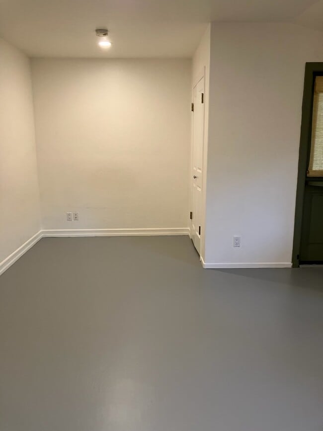 Photo - 640 Tabor Ln Unit Studio