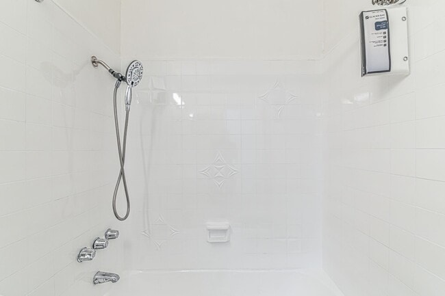 Photo - 5005 August St Unit 10