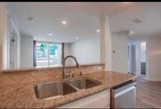 Photo - 450 Stoney Point Way