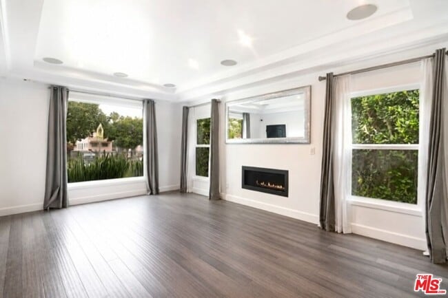 Photo - 616 N Formosa Ave