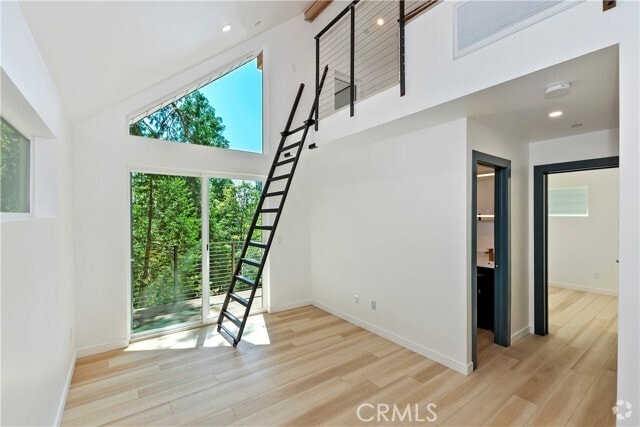 Building Photo - 441 Oriole Dr Rental