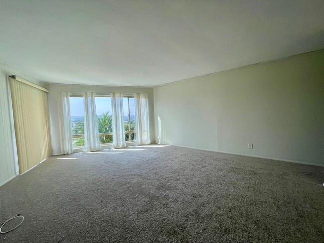 Photo - Beautiful One Bedroom One Bathroom Plus Den in La Mesa! Unit 266